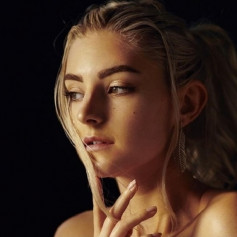 наяриваю на еву эльфи