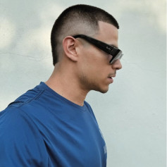 Макс Саймон